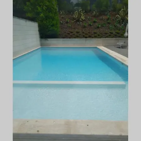 Lisbon, Beach With Pool דירה *